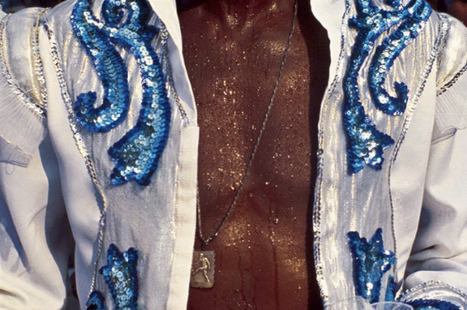 naturalbrunett3:Rio de Janeiro, 1972’s carnival. Walter Firmo. 