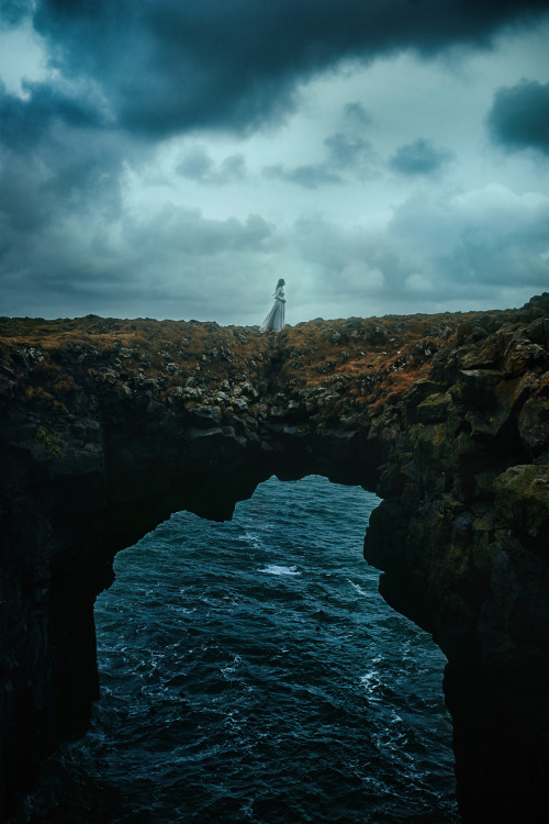 mymodernmet:Storybook Landscape Photos Celebrate the Enchanting Beauty of Iceland