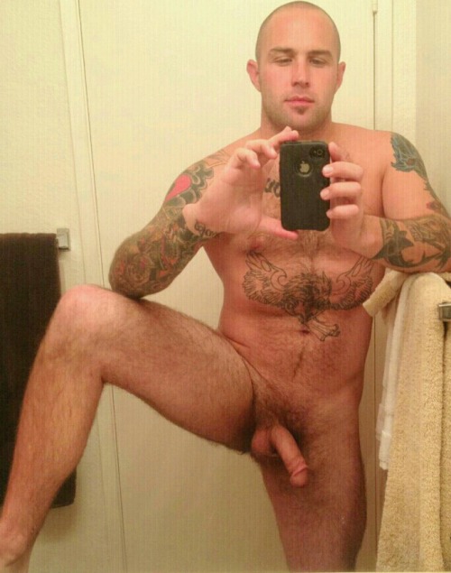 bears-haunts-n-taunts:  Wanna see more?? Follow Me! Submit pics and videos for consideration to be featured on my blog to piglatin33@yahoo.com!🐾 🐻🔞🔞🐻The Bear’s Den🔞🐻🐻 🔞 🐾
