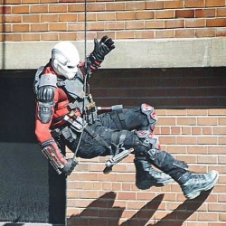 longlivethebat-universe:  New picture of Will Smith as Deadshot