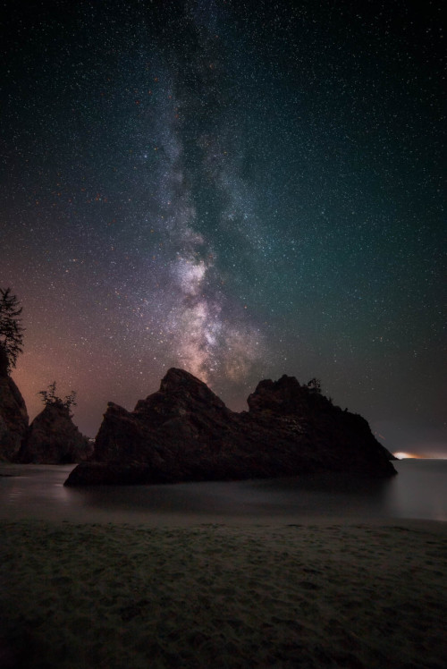 [OC]Milky Way, Oregon Coast[1364x2040]