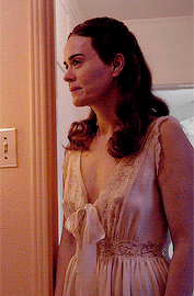 alexcabotgf:    Mildred Ratched + costumes part 3/?RATCHED SEASON ONE (2020)  