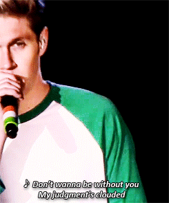 niallerlouis:  Niall getting emotional during Moments in Dublin (23/05/14) 