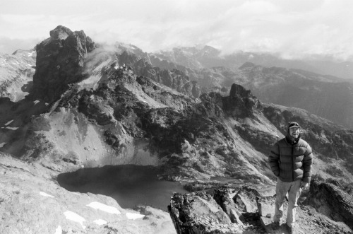 Chikamin Peak Summit. Alpine Lakes Wilderness, WA