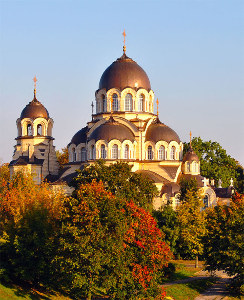 (via Autumn in Vilnius, a photo from Vilniaus, South | TrekEarth) Vilnius, Lithuania