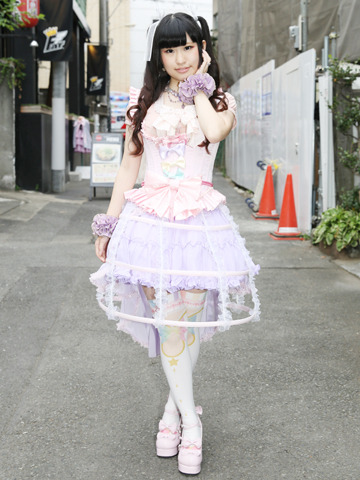 streetsnapfashion:  src:@ 