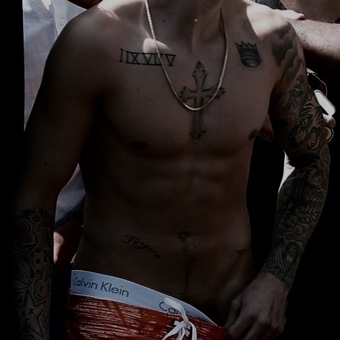 drewschest:  Living for this chest