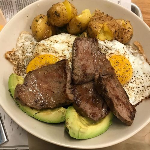 I want another breakfast bowl with added steak. #breakfastbowl #steak #avocado #thebronx #bronx #caf