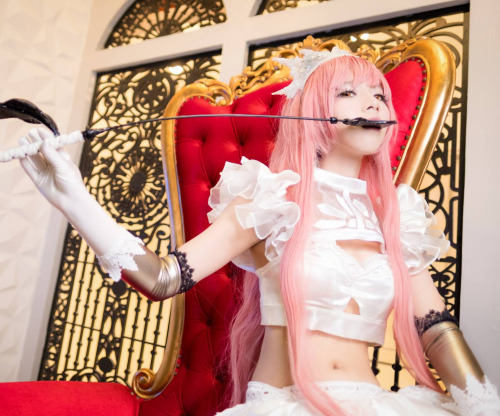 Queen Medb - Felin