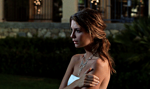 gownegirl: THE O.C. REWATCH → 1x04 The Debut