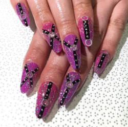 nailpornography:glittery bondage