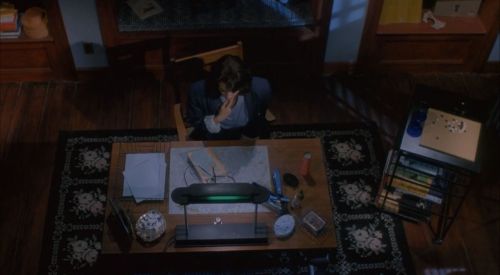 I love how the bedrooms in Heathers (1988) are a reflection of each girl’s personality. Production d