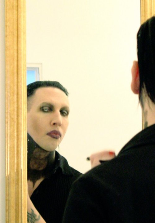 marilynmansonforever:  Mirror Shots