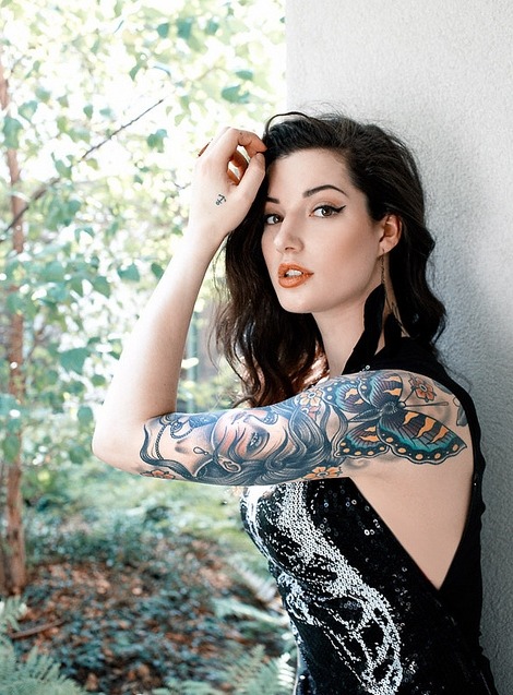 inkglamour:  cute tattoo girls inkedup