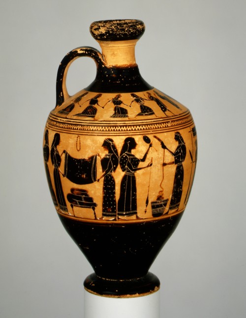 via-appia: Terracotta lekythos (oil flask), on the shoulder a goddess is approached by four youths a