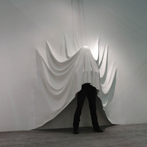 arpeggia:  Daniel Arsham - Draped Figure, 2012 (top); Wrapped Figure, 2012 (bottom) | More posts
