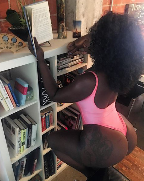Dem Short Thickk Girls