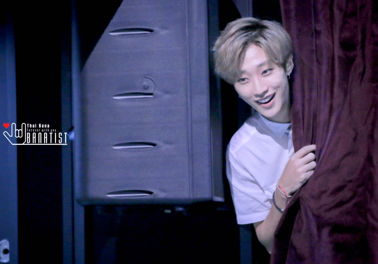 dreadesu:  banatist:  140724 홍대 팬싸인회 JINYOUNG   dear….God……