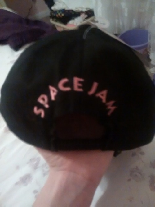 shiftythrifting:My new favorite hat with the 20 year old tags still attached. Are you ready to slam?