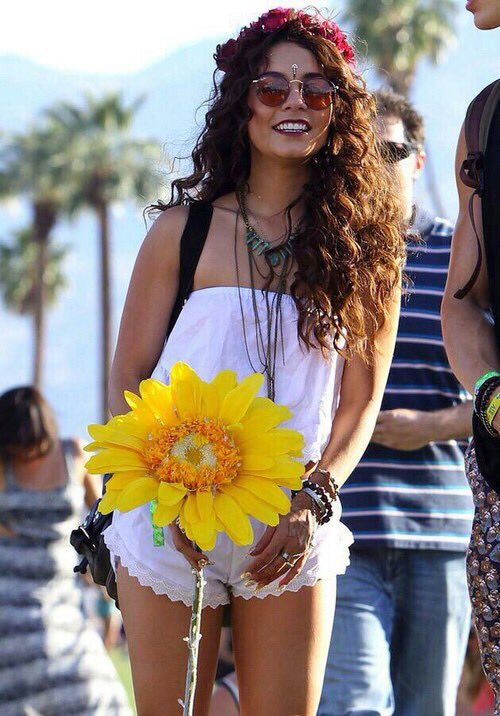 fashionismylovelyworld:  Vanessa Hudgens