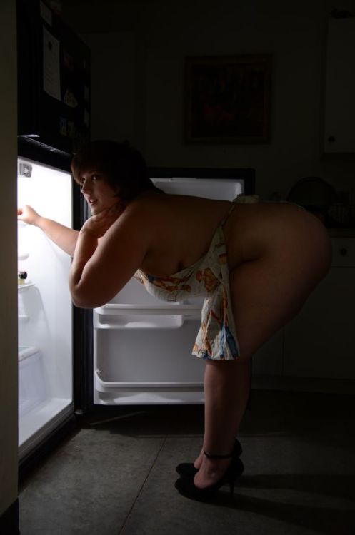 l-u-s-t-4-l-i-f-e:  Thousands of cock craving chubby girls and BBWs are hanging out on this exclusive social site, all looking for one thing only: quick fuck! Currently, the registration for men is open but it will not take long before all the places