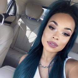 misstudi:  siddharthasmama:bulma-esque:bgfcommunity:Meet the Black Girl That Influenced Kylie Jenner’s New StyleHeather Sanders(Do Not Remove Source Link or Caption)    It’s so obvious  I’ve seen people defending Kylie by saying Heather is one of