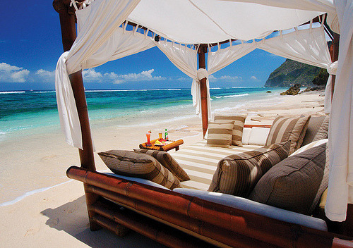 pictures-of-luxury:  Picture Galleries l Twitter l Facebook   