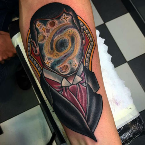 thievinggenius:  Tattoo done by Xam. https://www.instagram.com/xamthespaniard/?hl=en 