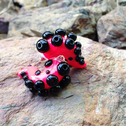 killertentacleoctopus:  Sale ends tomorrow! Get 25% off everything in my Etsy shop with the coupon code OCTO25 while it lasts~ www.etsy.com/shop/WalkingSquid