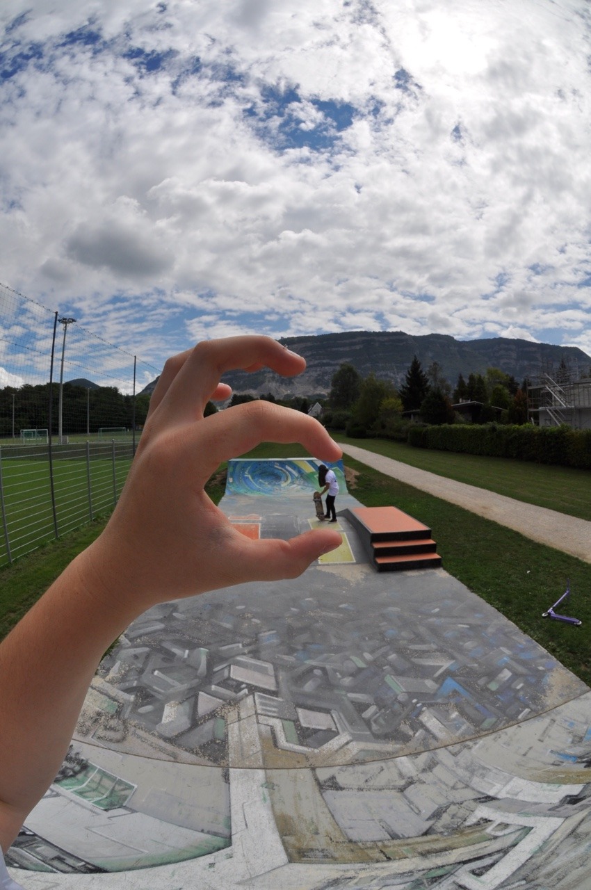 skvte-god:  lfcdwskins:  skvte-god  I look so small ahaha 
