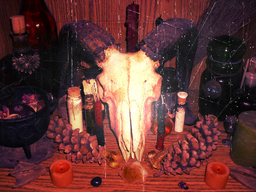 oathless-vow:  So, I decided to post some pictures of my altars in honor of the bounty