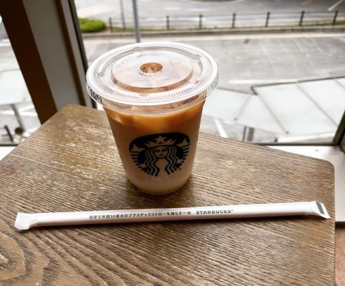 tmmode: スタバで、ほうじ茶 & クラシックティー ラテです #スターバックス #スタバ #starbucks #ほうじ茶クラシックティーラテ #ラテタイム #お散歩 #プチ散歩 #川越