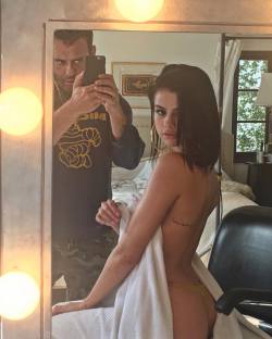 selgomez-news:  @mertalas: Beauty and the