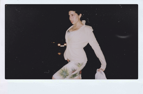 vertisse:  Amy Winehouse: rare pictures in polaroids 