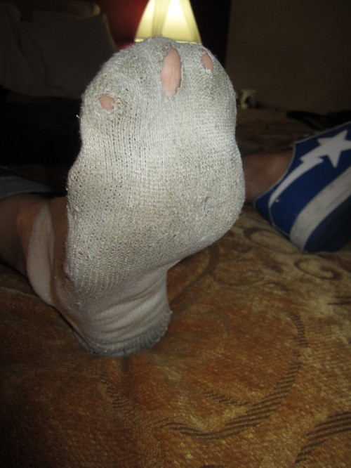 mymyfeetstink: my smelly feet  socks never washed 