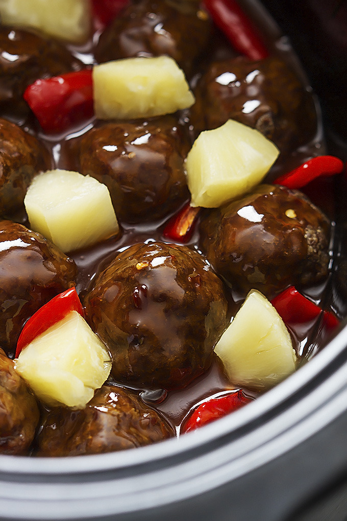 do-not-touch-my-food:  Sweet &amp; Sour Meatballs