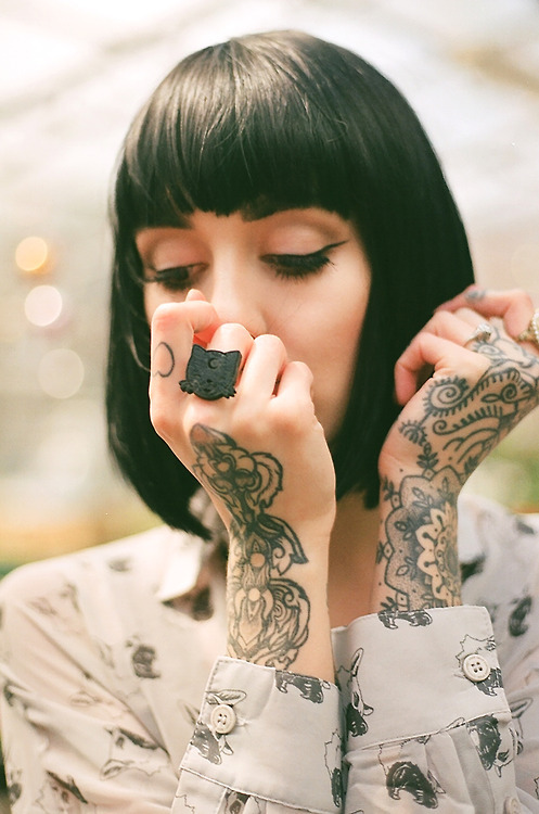 dont-bring-me-the-horizon:  😺Hannah Snowdon😺 