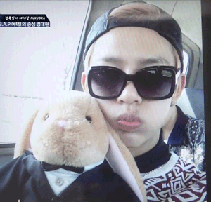 himxangs-old-account:  DaeJae, please buy your baby new set of clothes :) 