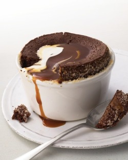 confectionerybliss:Warm Chocolate Pudding Cakes with Caramel SauceSource: Martha Stewart&hellip;I have no words&hellip;