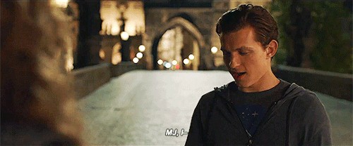 milesgmorales:I wanna go back on my trip with the girl who I really like and tell her how I feel.