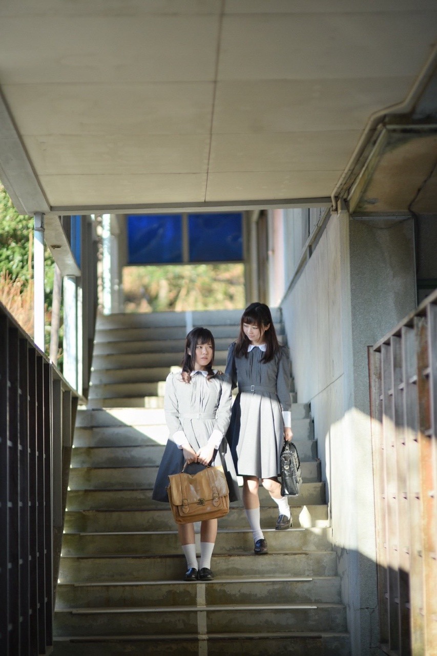 制服 美少女 女子校生 かわいい
