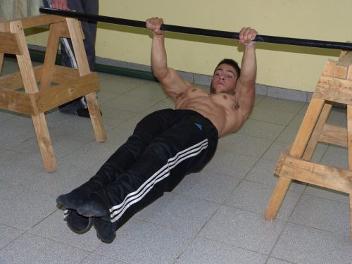 chilenosricos:  Ignacio G.  A Jock will make a gym if he has too.