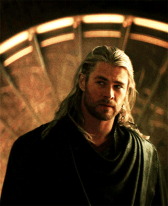 megandithor:Thor + the leather cape