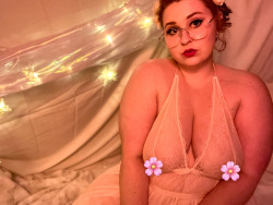 :🌸 Too Pretty to Ruin? 🌸see the uncensored photos on my FREE OnlyFansor see the whole set on my Premium OnlyFans 😘(you can also buy me something pretty to wear here)