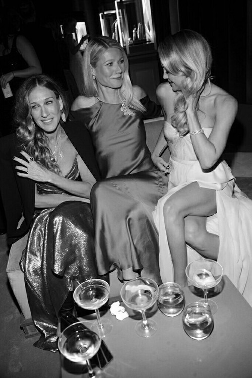glitter-in-wonderland:  highheelsandcigarettes:  Sarah Jessica Parker, Gwyneth Paltrow,