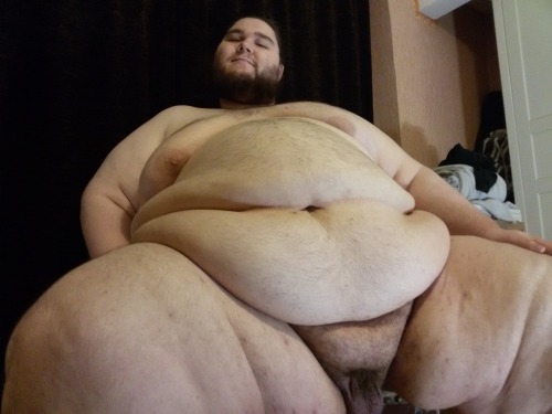 Today my girlfriend took some pictures of me. She really loves my weight gain results. Everything is so soft and cuddly!