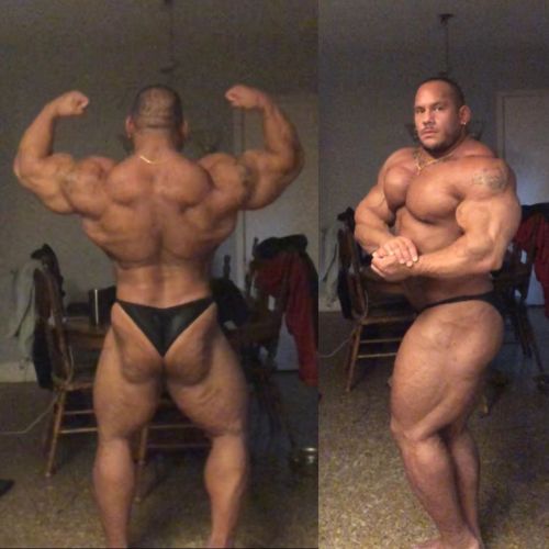 Shawn Smith (295 lbs at 5′8″)