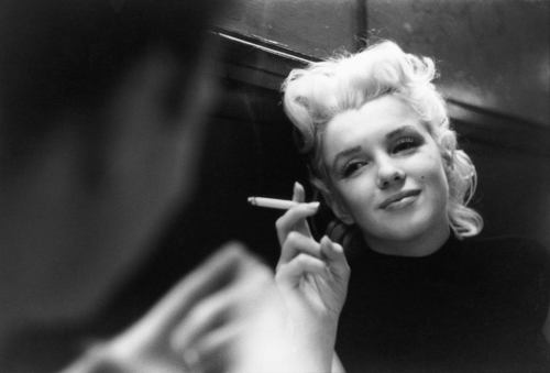 ohyeahpop: Candid Marilyn Monroe photos in