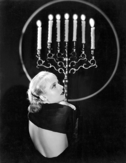 vintagemarlene: carole lombard (www.doctormacro.com)