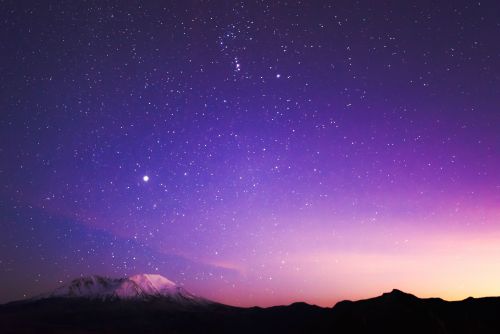 drop-it-like-a-doitsu:just—space:Night sky over Mt. Saint Helens. The road and viewpoints are snow f